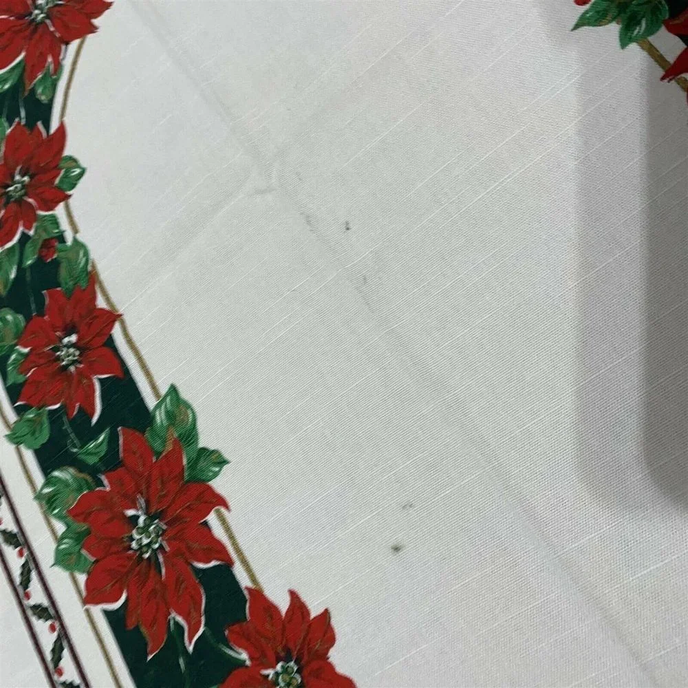 Vintage Sunweave Tablecloth Christmas Poinsettia Made in USA Oval 10 napkins